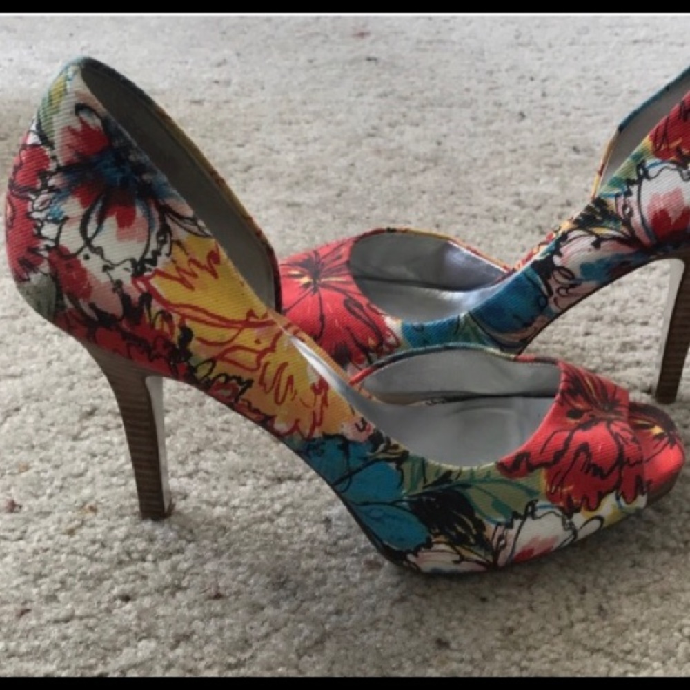 Jessica Simpson Heels